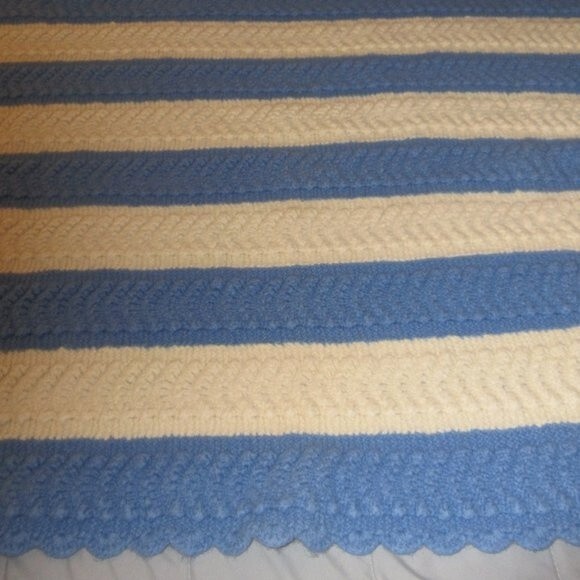 Handmade Crochet Afghan Throw Striped Blanket 47x35 Cream Blue Scalloped Edges - Picture 4 of 7